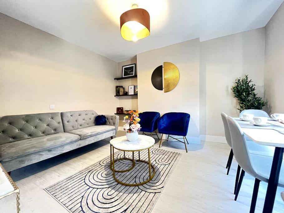 Central Winchester Serviced Apartments Екстериор снимка