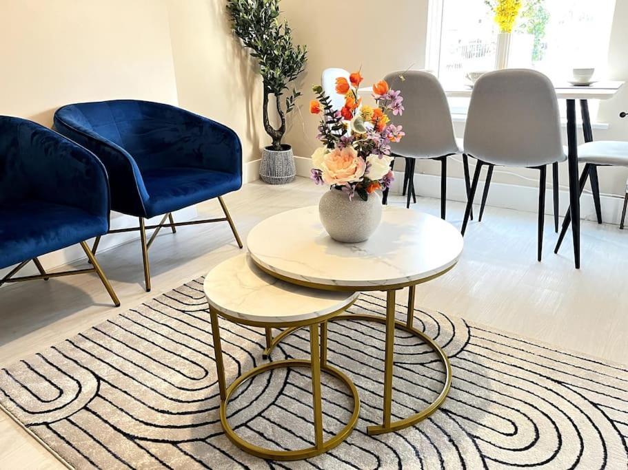 Central Winchester Serviced Apartments Екстериор снимка